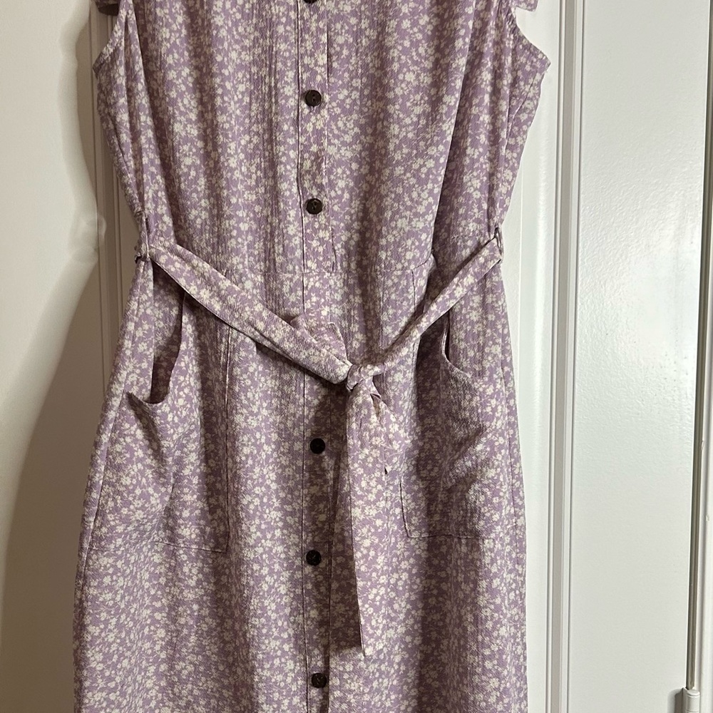 Monteau Lavender Floral Button-Front Midi Dress size large pre owned